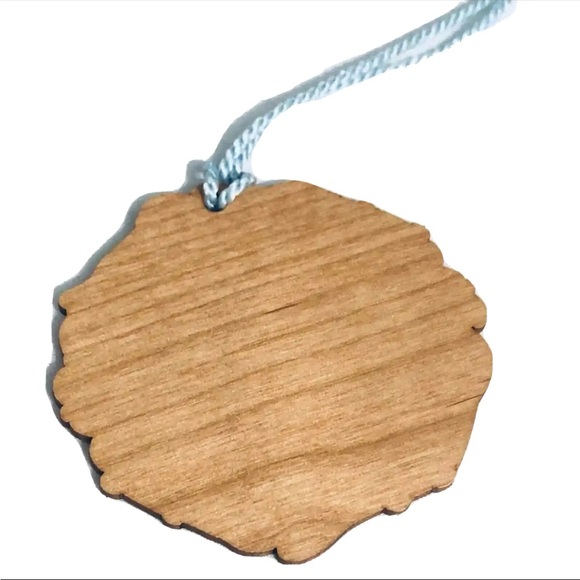 Crow Handmade wood etched engraved rustic bird ornament raven keepsake bookmark - Picture 8 of 16